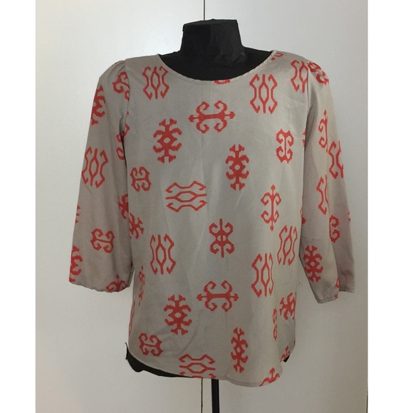 Gianni Bini• Rustic Print Design Top - Picture 6 of 8